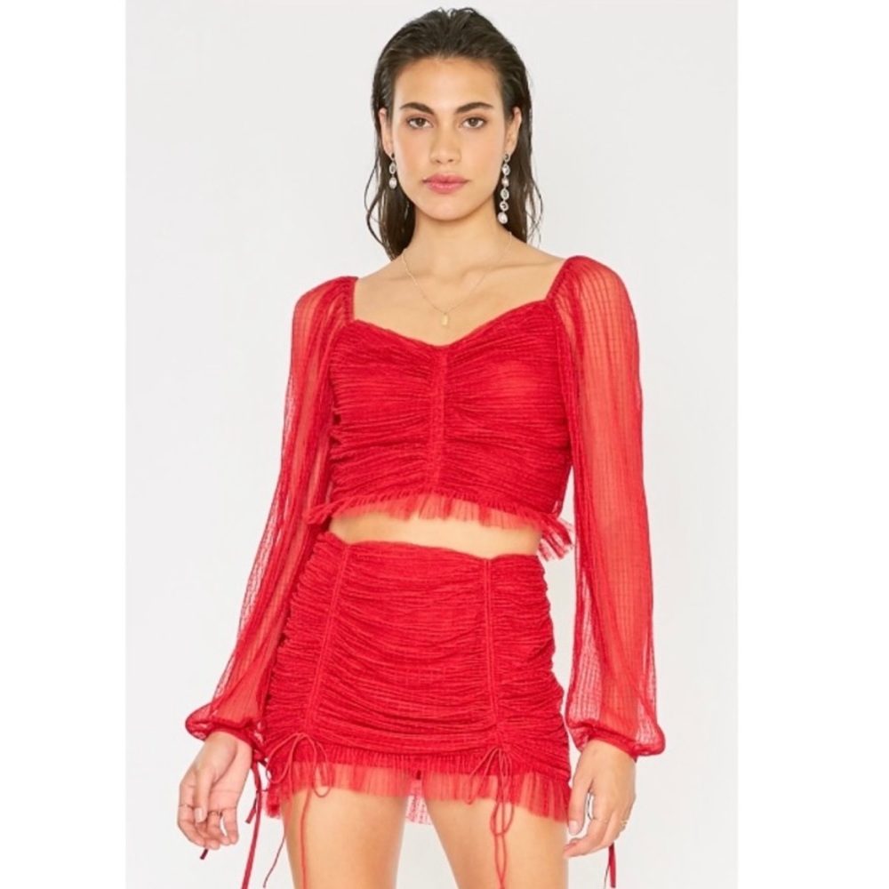 4SI3NNA the Label Hazel Crop Top